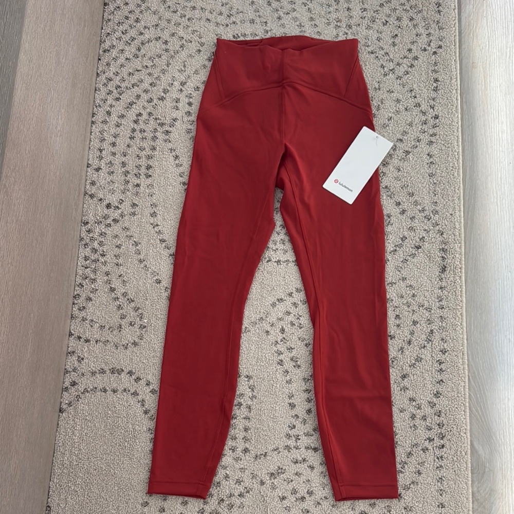 NWT Lululemon High Rise InStill Leggings size 4, Cynn color